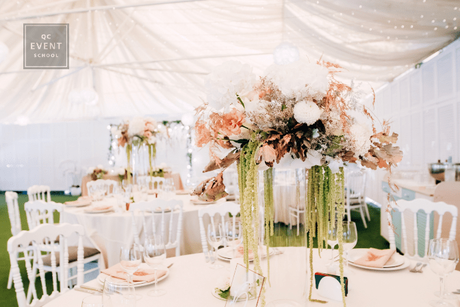 floral design wedding table centerpiece